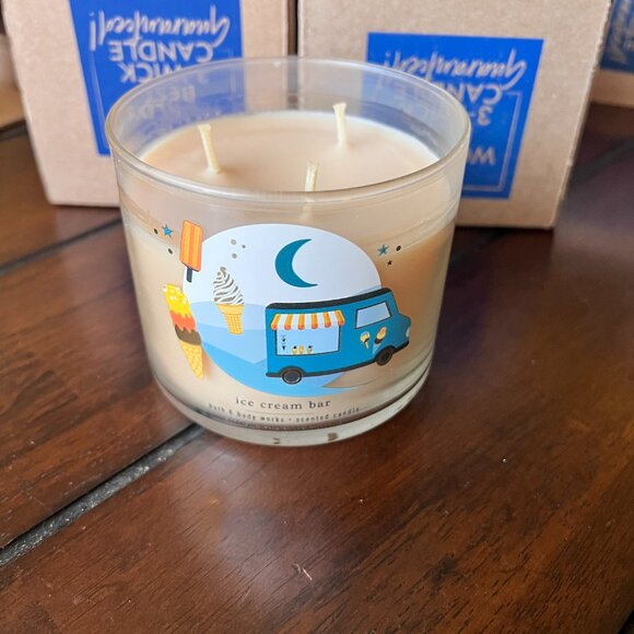 Ice Cream Bar Bath and Body Candle, New - Picture 2 of 5